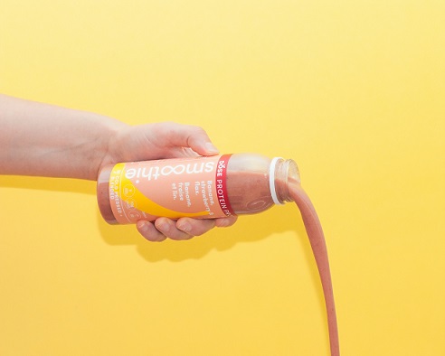 smoothie being poured away. image from unsplash